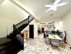 Simon Place (D19), Terrace #483277481
